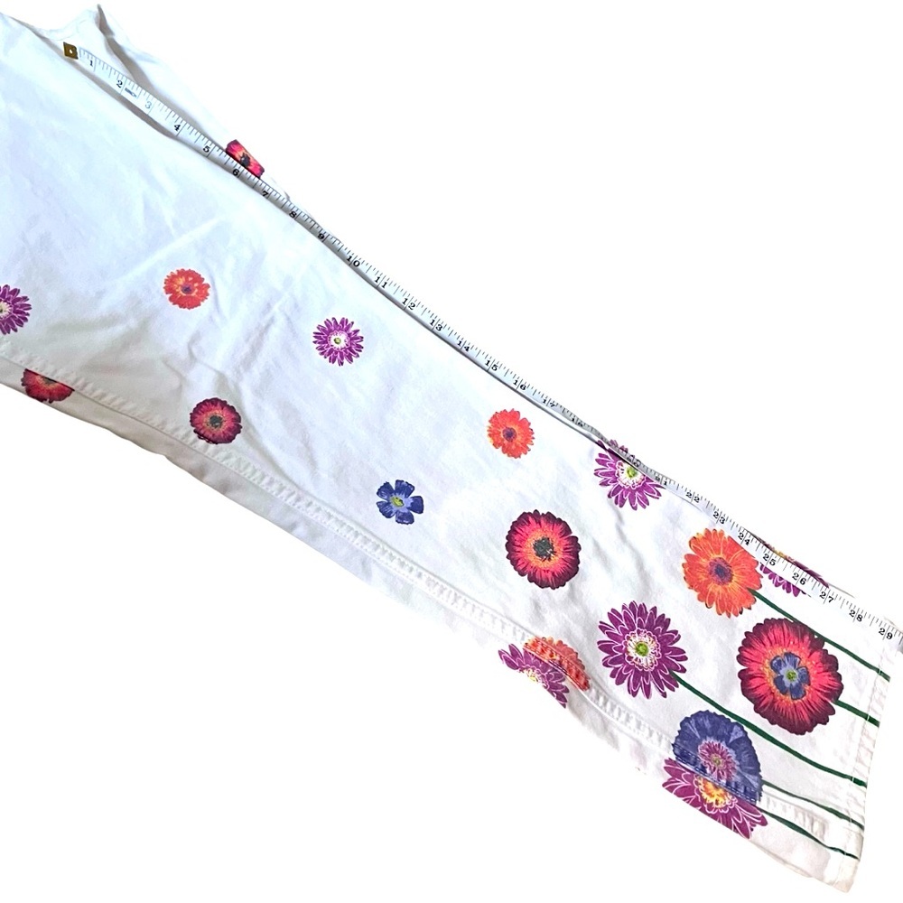 Rare Vintage White Flare Flower Print Jeans - Picture 9 of 9